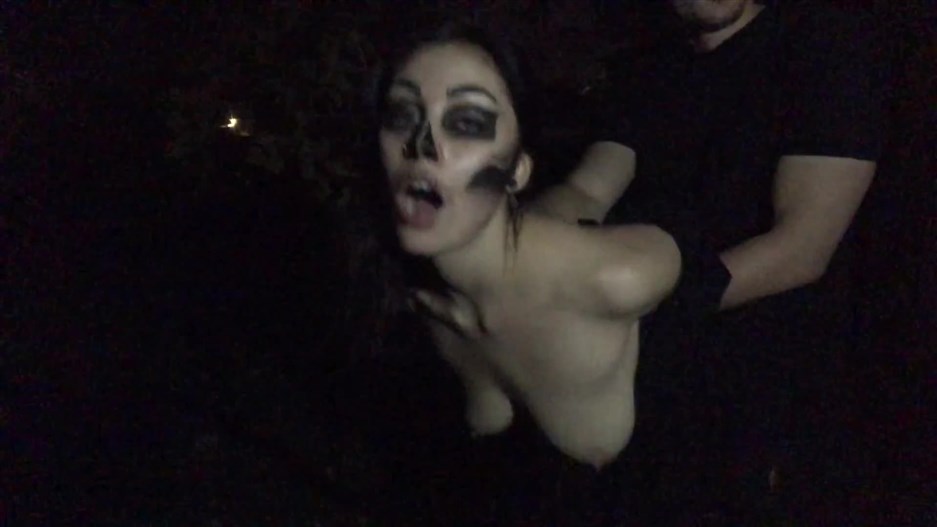 Sophia Wolfe – Spooky Slut Skull Fucked and Railed Hard Outside